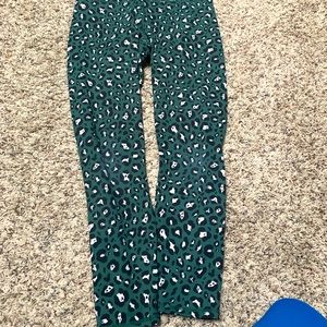 Fabletics Powerhold 7/8 length leggings